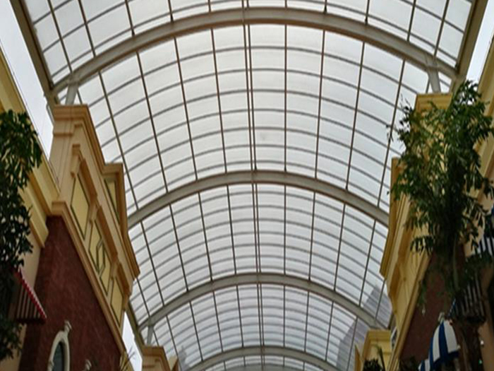 岳阳屋面网架顶棚吊装方案